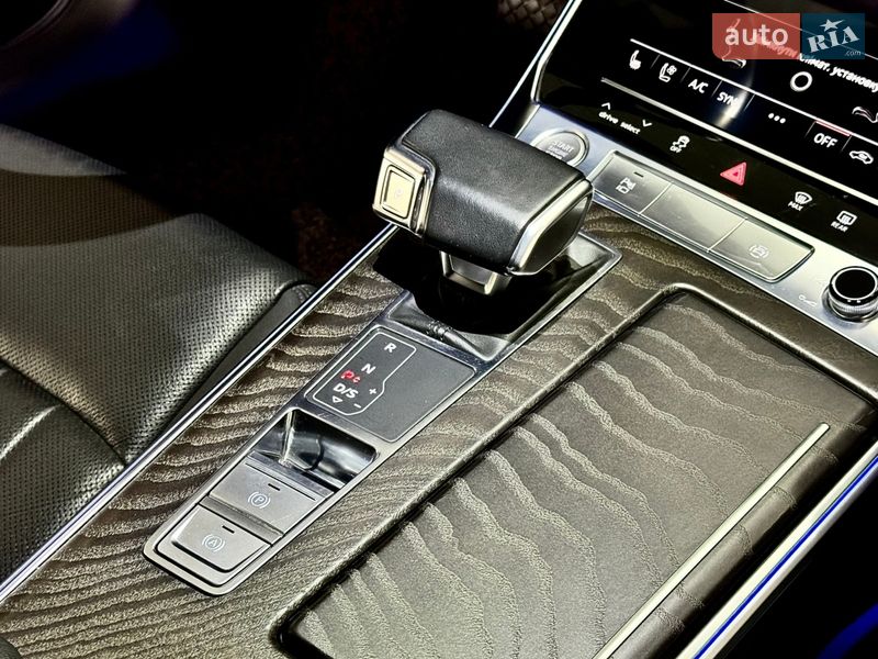 Седан Audi A6 2020 в Николаеве