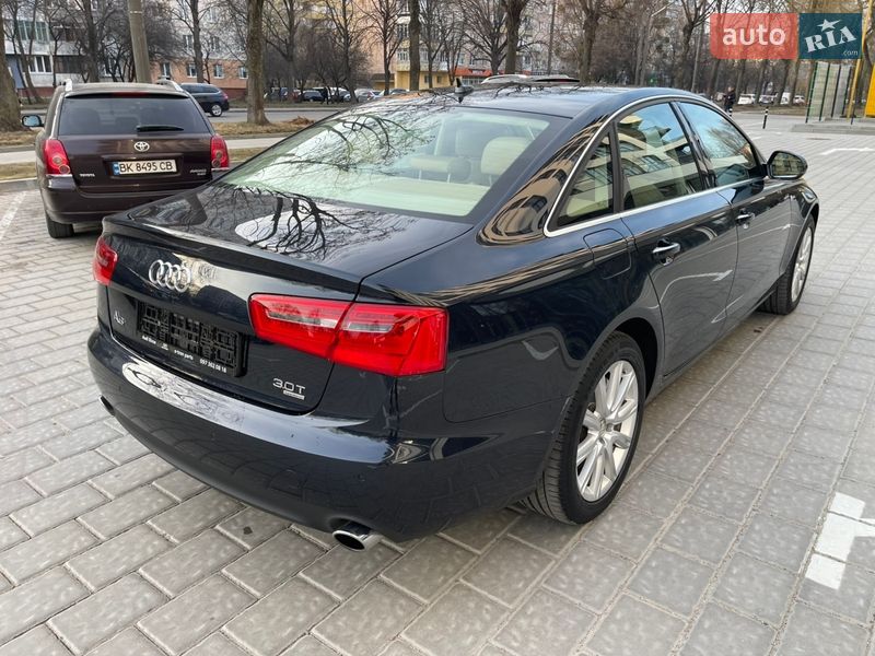 Седан Audi A6 2013 в Ровно