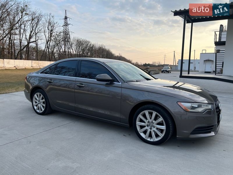 Седан Audi A6 2014 в Луцке