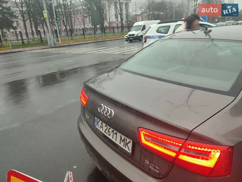 Седан Audi A6 2011 в Вишневому