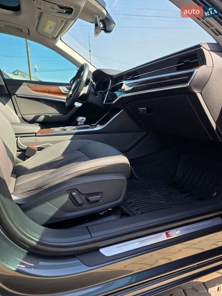 Седан Audi A6 2019 в Черновцах