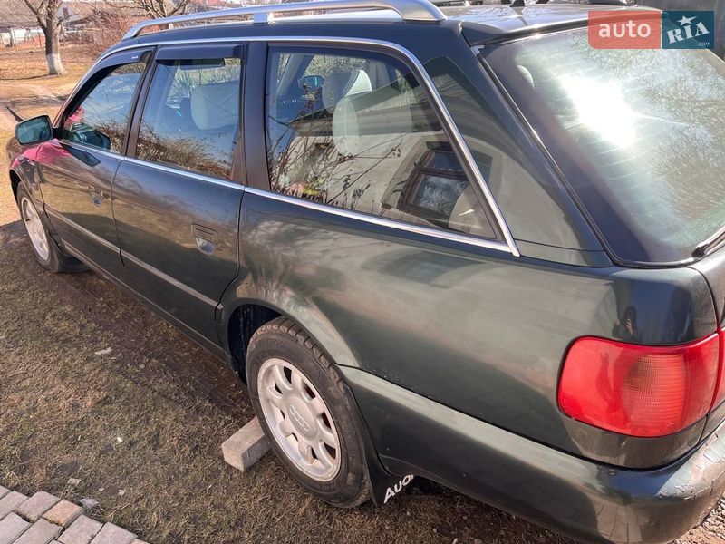 Универсал Audi A6 1996 в Остроге