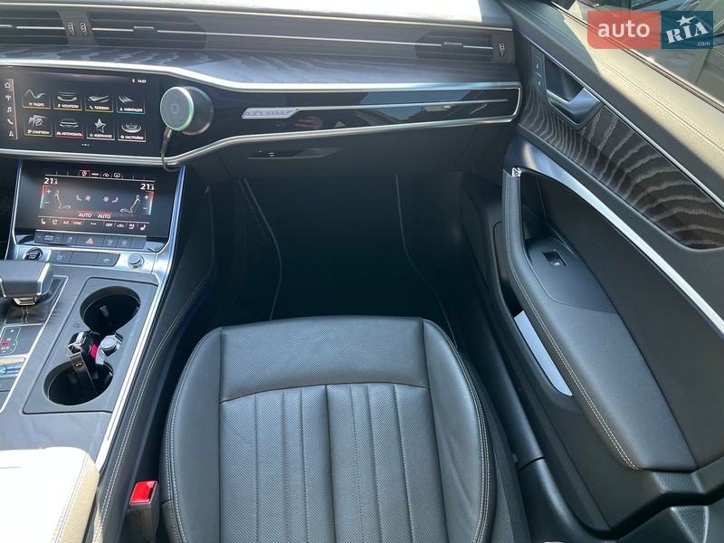 Седан Audi A6 2020 в Киеве