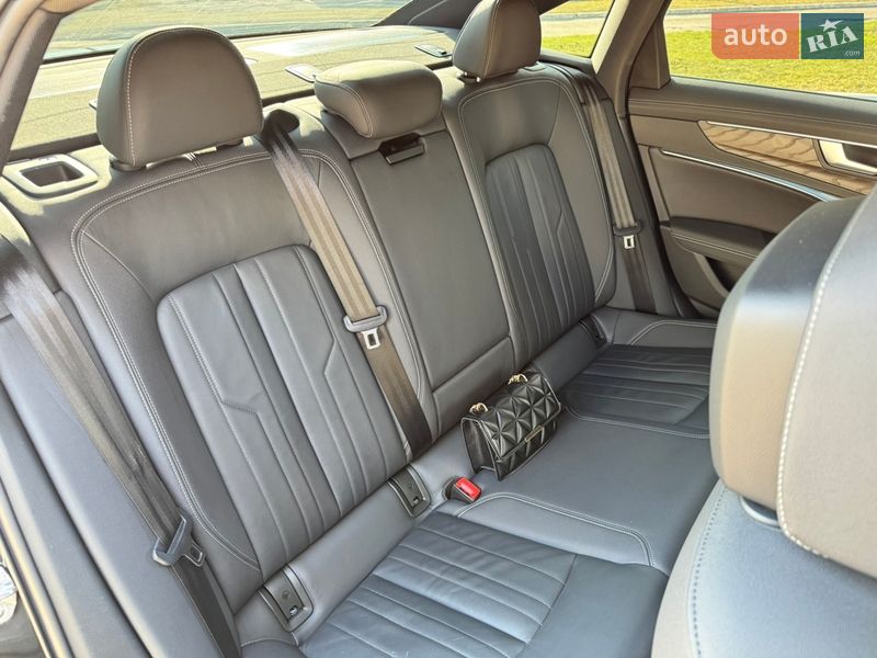 Седан Audi A6 2020 в Ровно