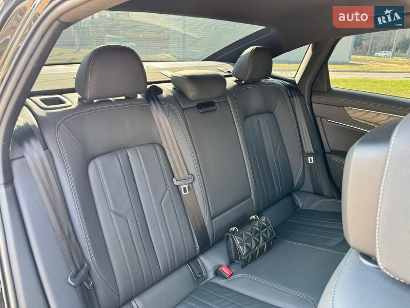 Седан Audi A6 2020 в Ровно