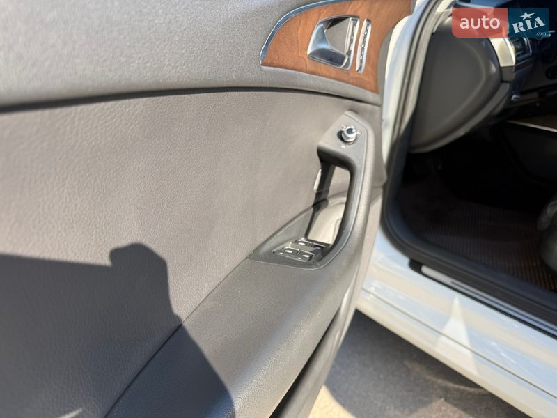 Седан Audi A6 2016 в Киеве