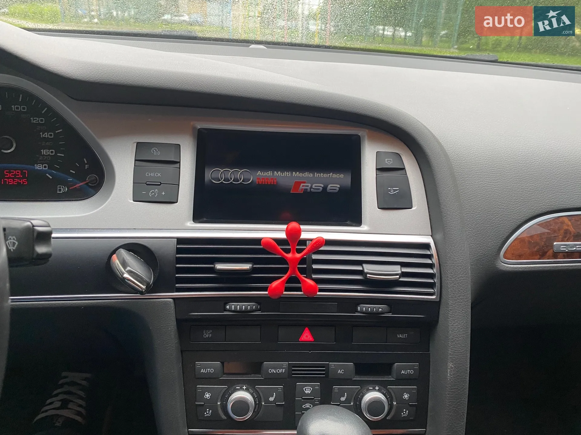 2010 Audi A6 - мініатюра 5