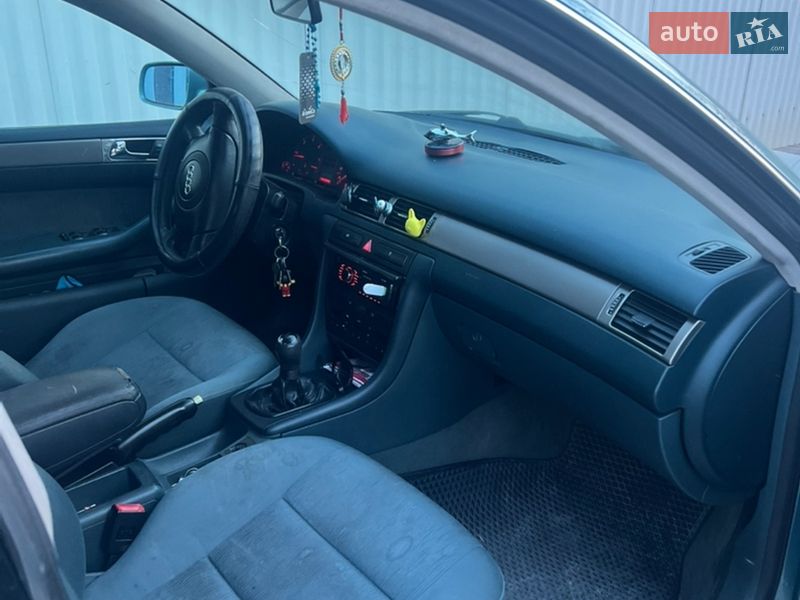 Седан Audi A6 1998 в Залещиках