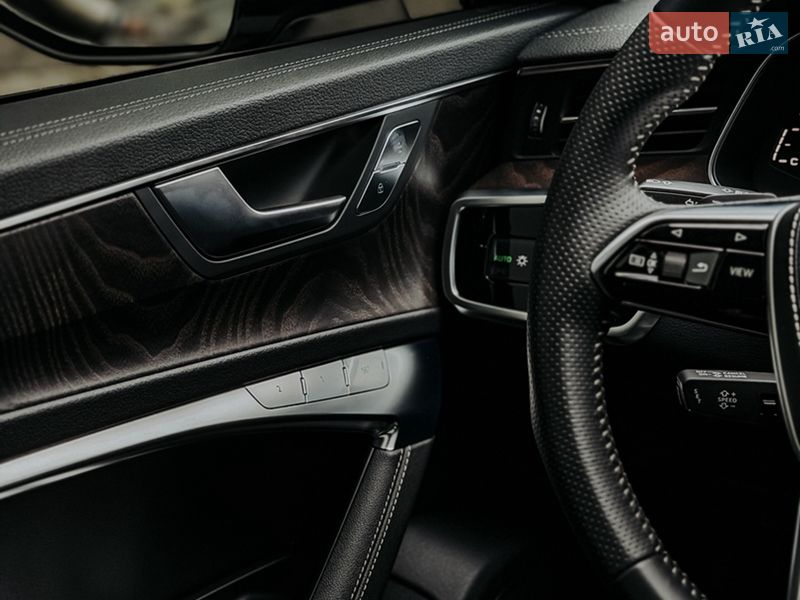 Седан Audi A6 2018 в Одессе