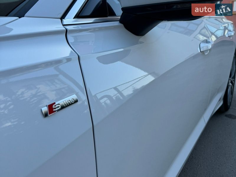 Седан Audi A6 2019 в Ровно