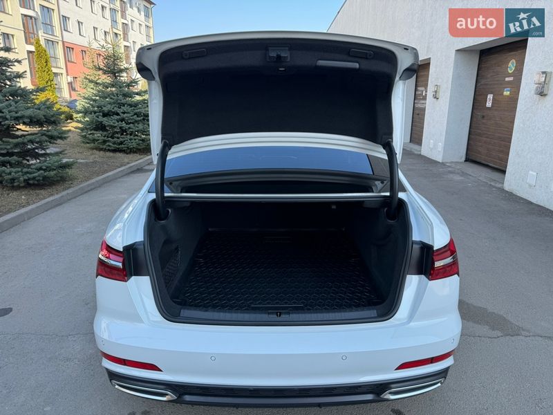 Седан Audi A6 2019 в Ровно