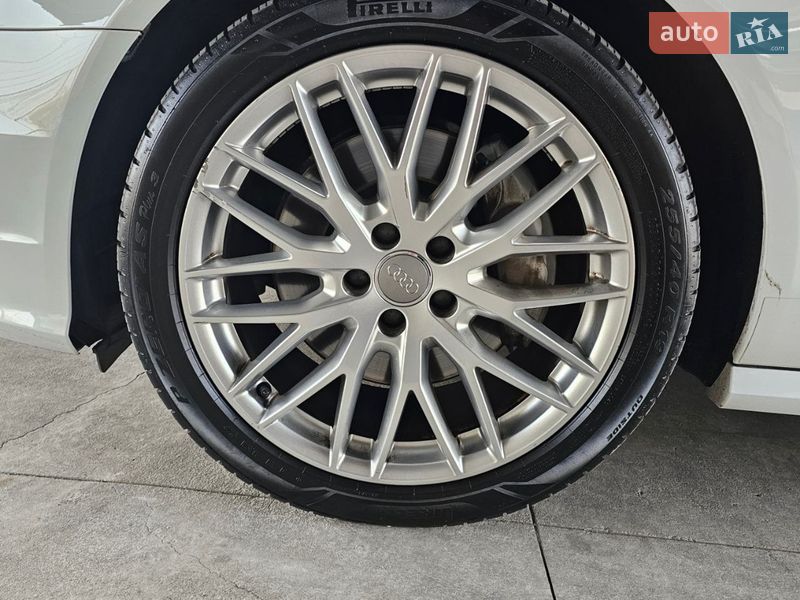Седан Audi A6 2015 в Шептицькому