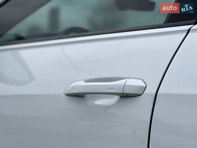 Седан Audi A6 2021 в Киеве