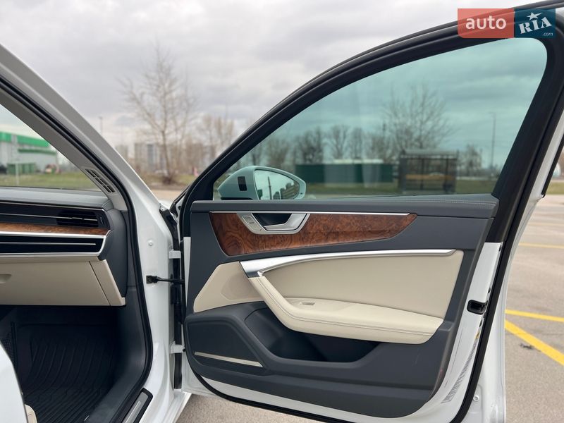 Седан Audi A6 2021 в Киеве