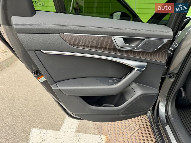 Седан Audi A6 2022 в Киеве