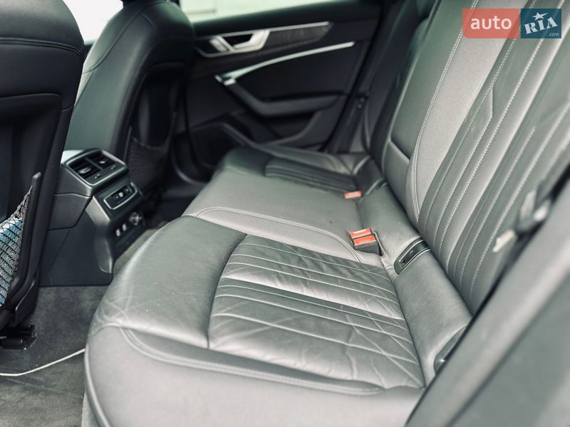 Седан Audi A6 2019 в Львове