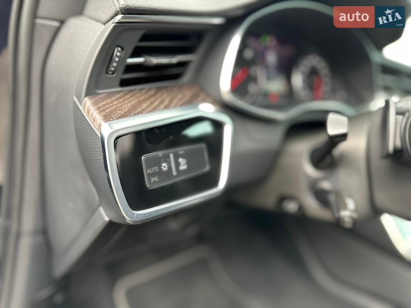 Седан Audi A6 2019 в Львове