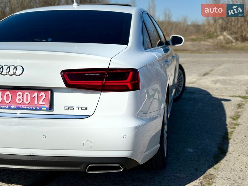 Седан Audi A6 2016 в Краснограді