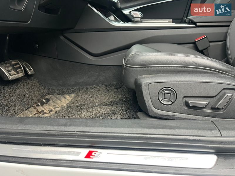 Седан Audi A6 2020 в Львове