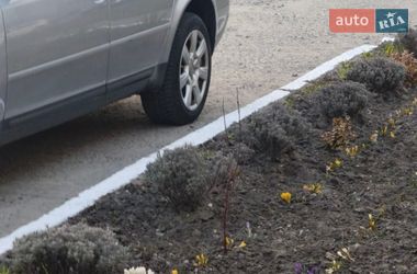 Універсал Audi A6 1999 в Вараші