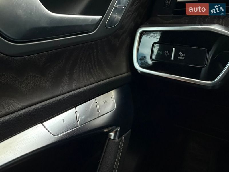 Седан Audi A6 2018 в Сумах