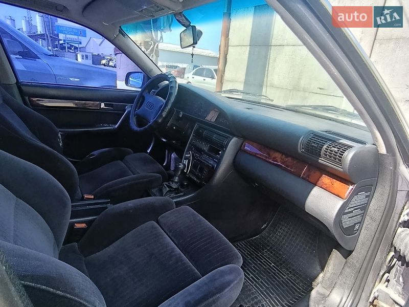 Седан Audi A6 1995 в Львове