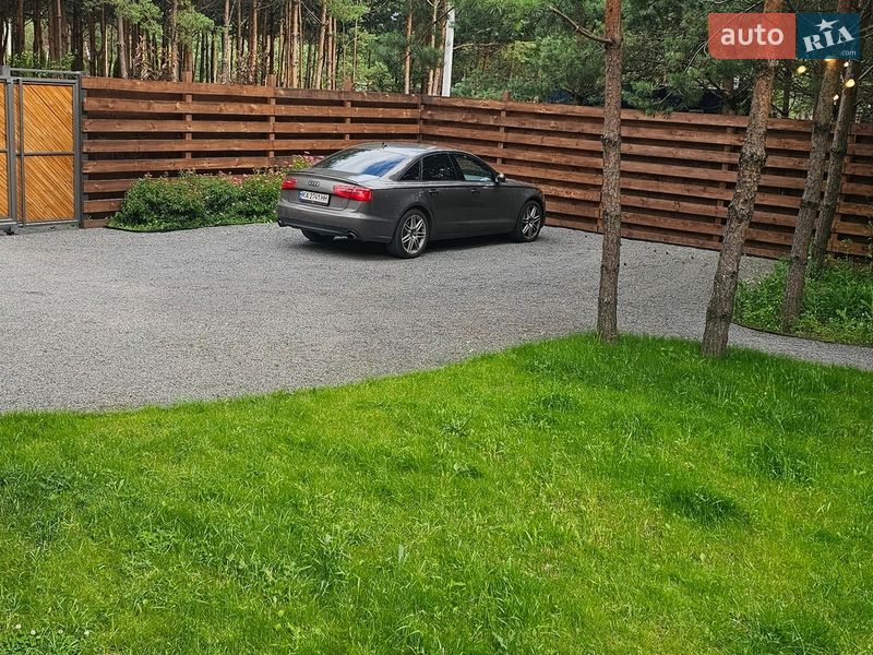 Седан Audi A6 2013 в Святопетровское