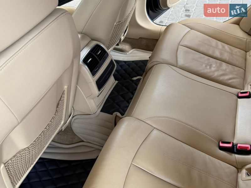 Седан Audi A6 2013 в Яворове