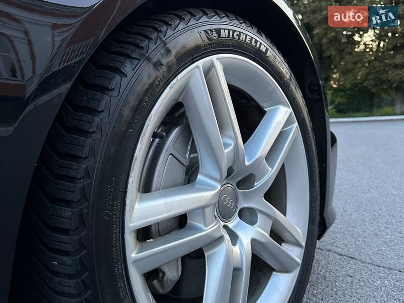 Седан Audi A6 2015 в Хмельнике