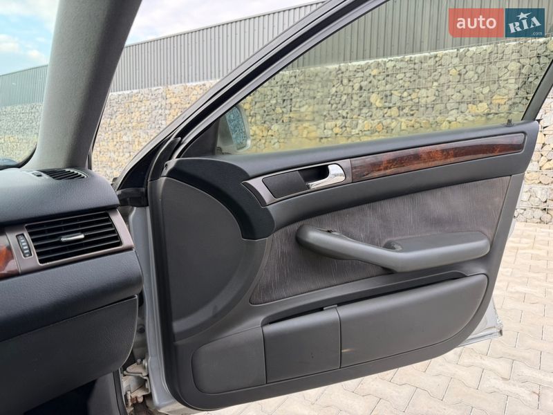 Седан Audi A6 2000 в Чернівцях