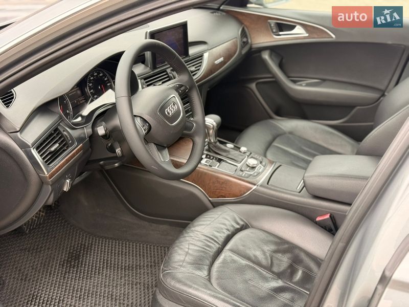 Седан Audi A6 2013 в Дубровице