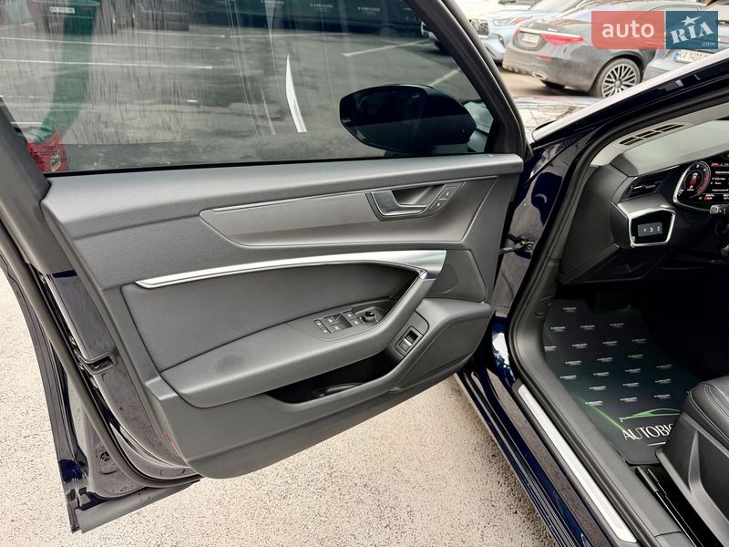 Универсал Audi A6 2019 в Киеве