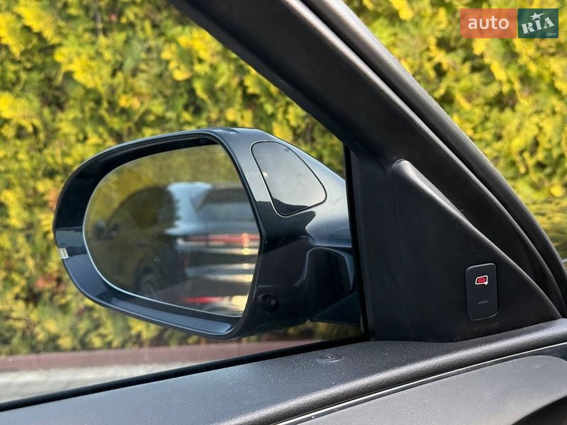 Седан Audi A6 2011 в Стрию