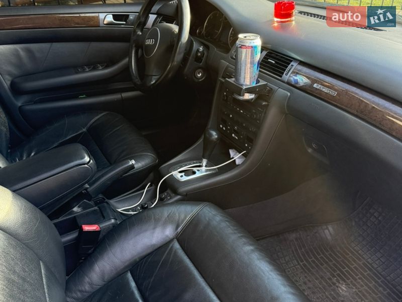 Универсал Audi A6 2003 в Нововолынске
