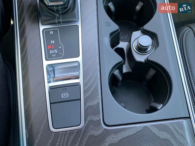 Седан Audi A6 2023 в Хмельницком