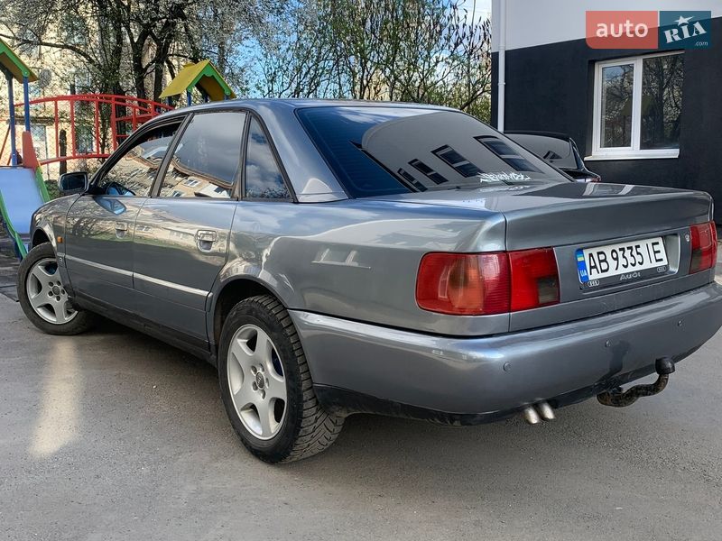Седан Audi A6 1996 в Кременце