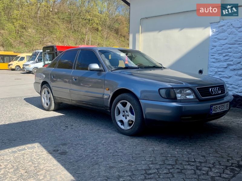 Седан Audi A6 1996 в Кременце