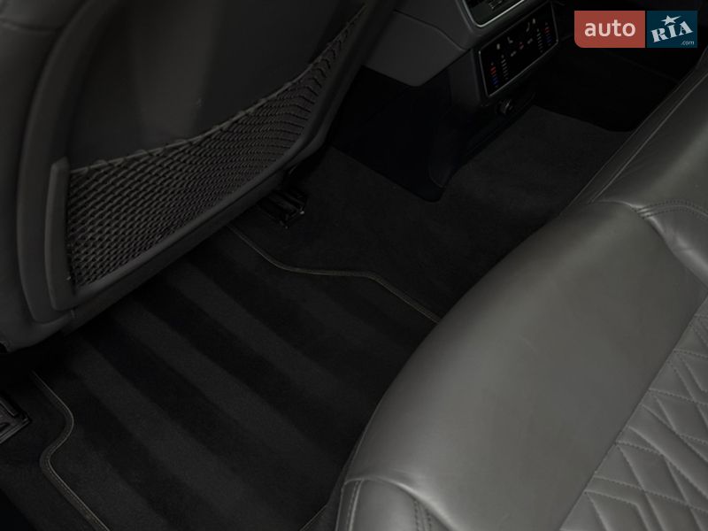 Седан Audi A6 2020 в Львові