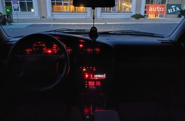 Седан Audi A6 1995 в Одесі