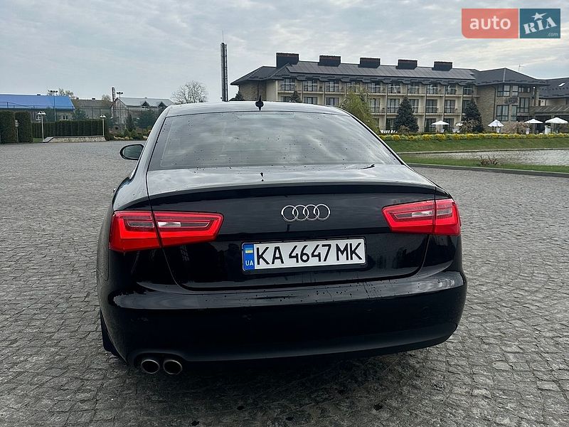 Седан Audi A6 2012 в Жовкве