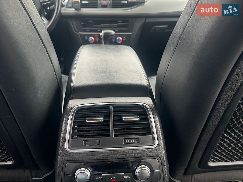 Седан Audi A6 2012 в Жовкве