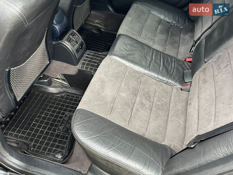 Седан Audi A6 2002 в Одессе