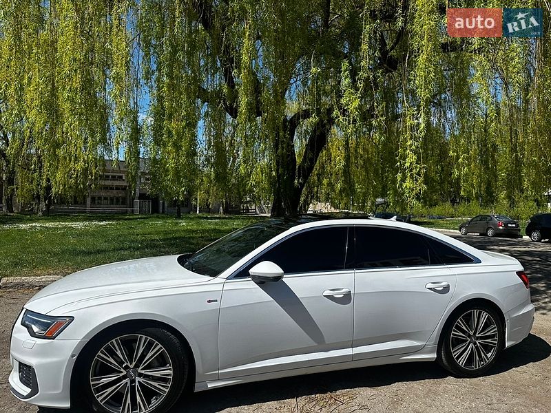 Седан Audi A6 2019 в Ивано-Франковске