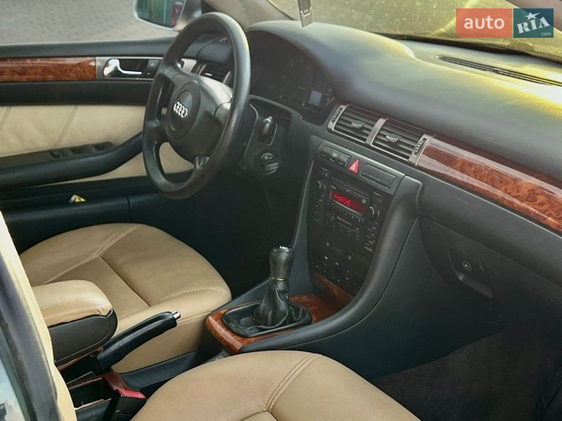 Універсал Audi A6 2000 в Рівному