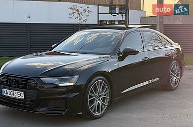 Седан Audi A6 2022 в Умані
