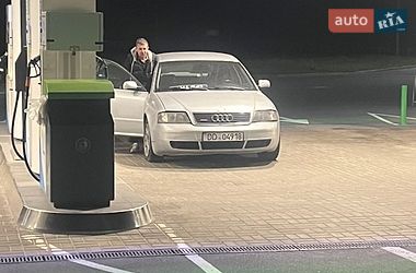 Седан Audi A6 2000 в Обухові