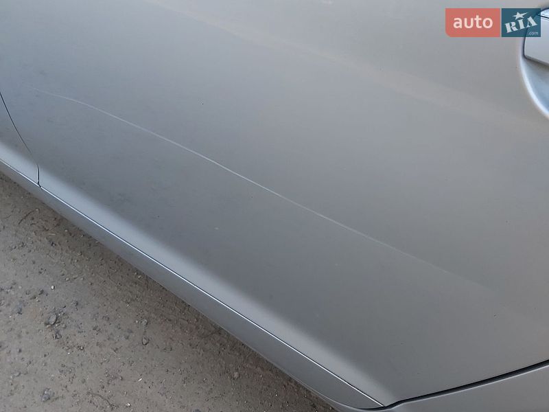 Седан Audi A6 2006 в Ромнах