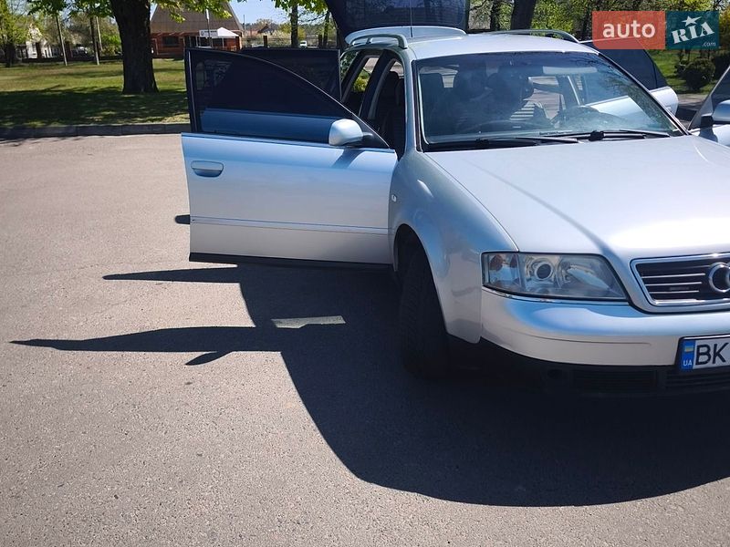 Універсал Audi A6 1999 в Вараші