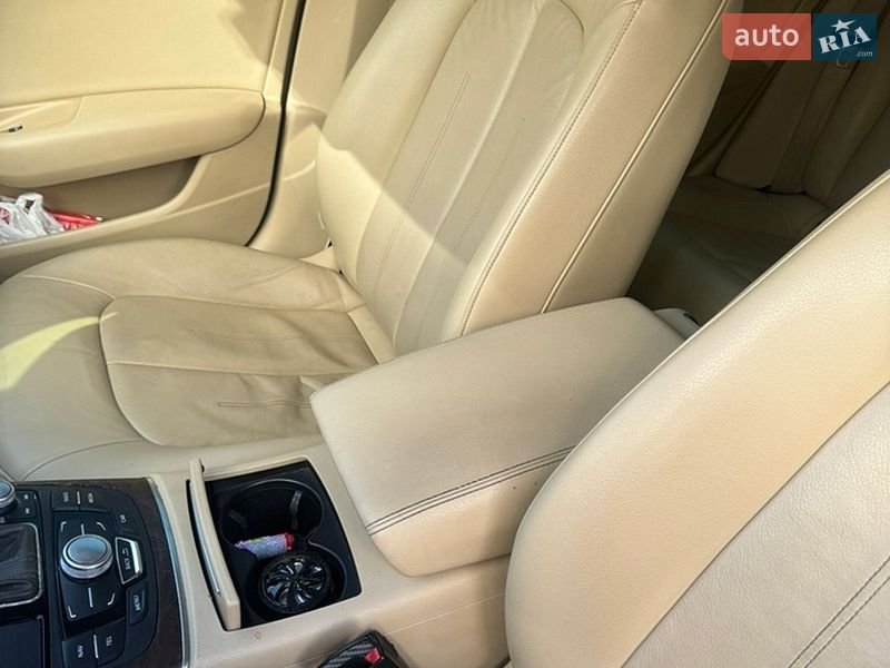 Седан Audi A6 2011 в Киеве