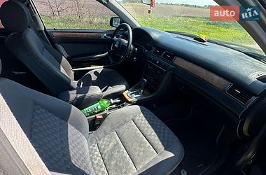 Седан Audi A6 1998 в Новоселках